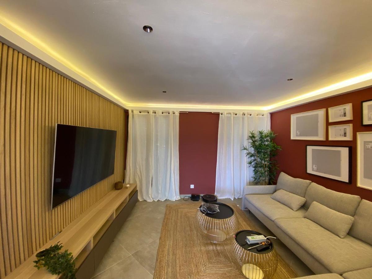 Duplex 120M2 Terrasse Vue Sur Nimes Διαμέρισμα Εξωτερικό φωτογραφία